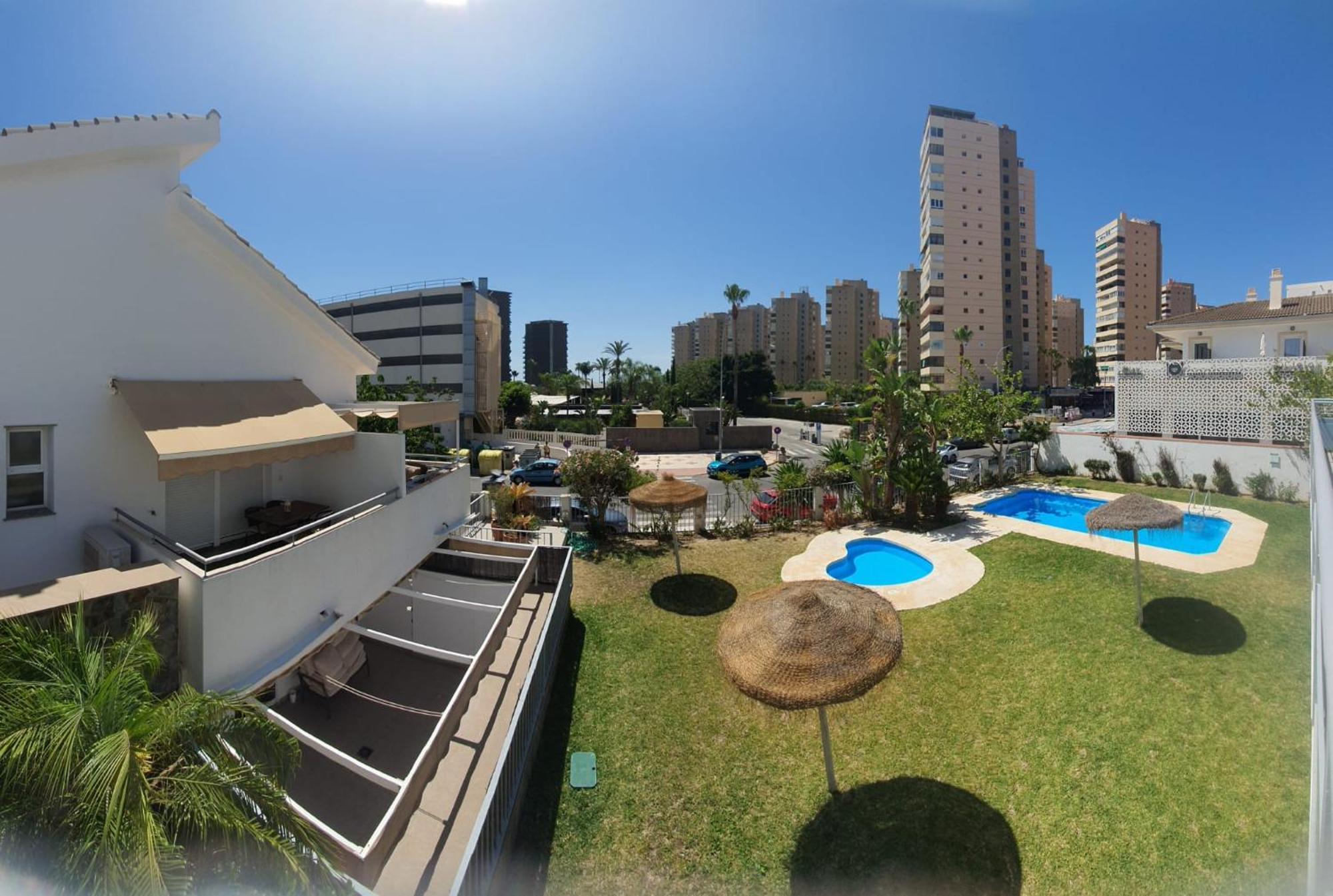 Apartamento Duplex Vistalmar ตอร์เรโมลิโนส ภายนอก รูปภาพ
